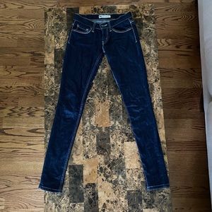 2/$35!!!! Low rise dark wash Levi’s Jeans